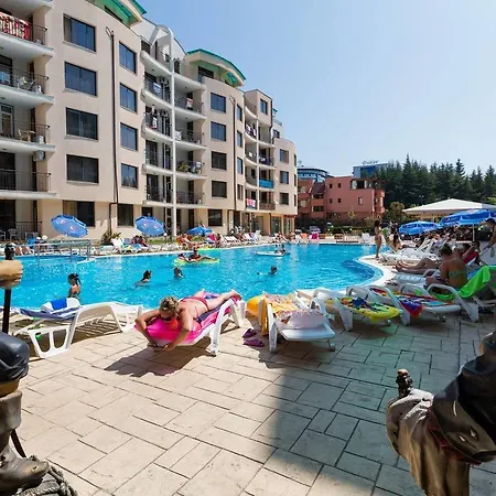 Apartmán Wifi❤studio With Kitchen & Balcony Pool View❤av❤ *