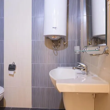 Wifi❤studio With Kitchen & Balcony Pool View❤av❤